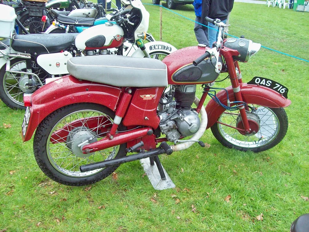 1959 James L25 Commodore