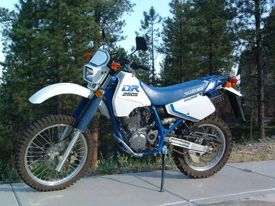 1985 Suzuki DR 250 S