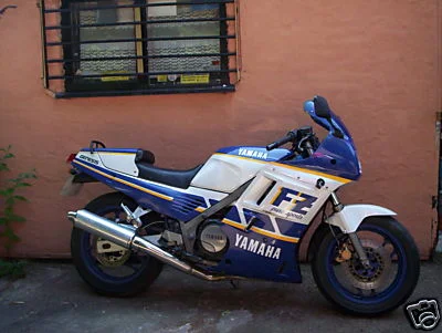 1989 Yamaha FZ 750