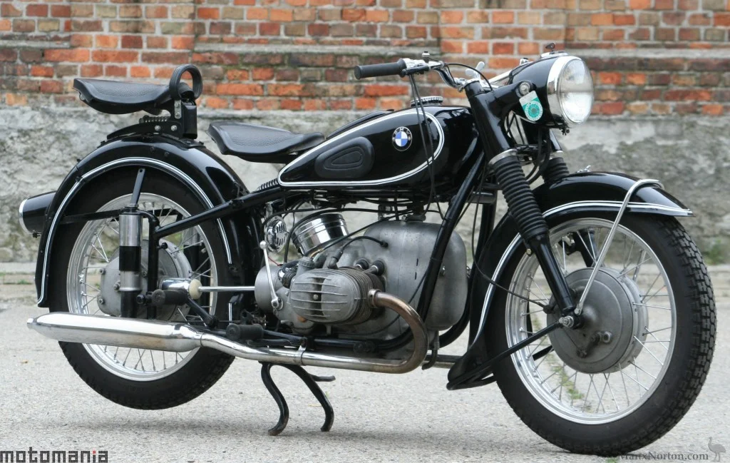 1953 BMW R67 2