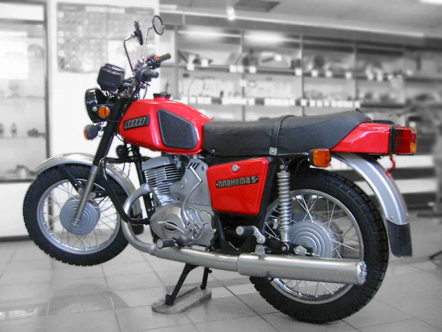 1984 IZH Planeta 4