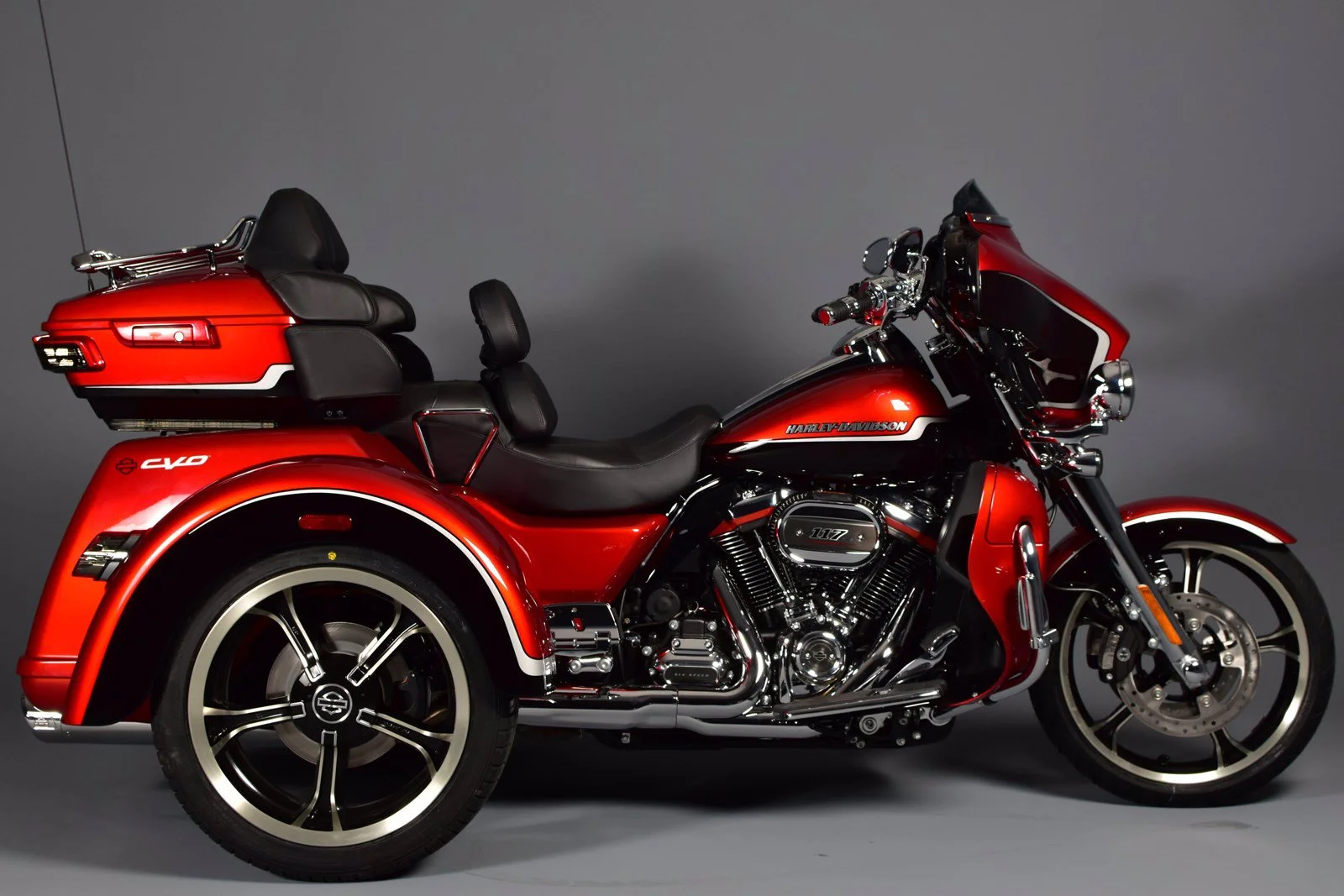 2021 Harley-Davidson CVO Tri Glide
