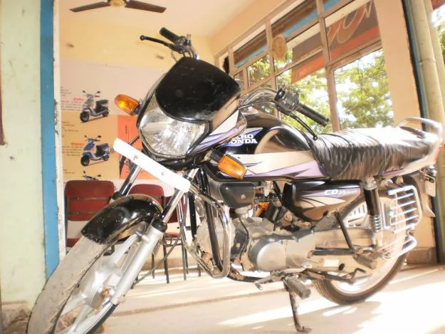 2006 Hero Honda CD Deluxe