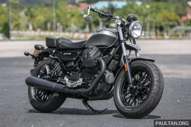 2017 Moto Guzzi V9 Bobber