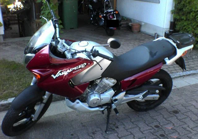 2001 Honda Varadero 125