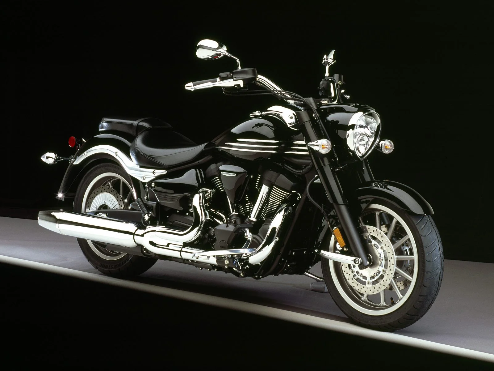 2013 Yamaha Star Roadliner Midnight