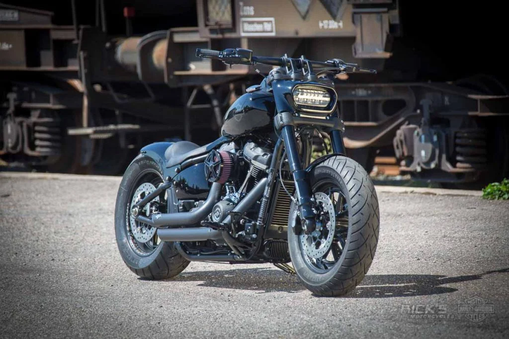 2018 Harley-Davidson Softail Fat Bob Dark Custom