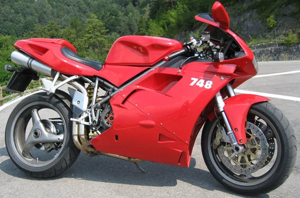 2003 Ducati 748
