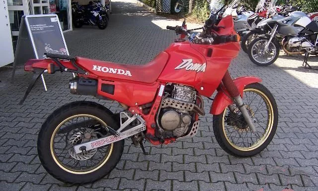 1989 Honda NX 650 Dominator