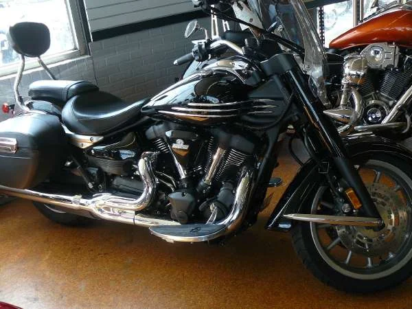2006 Yamaha Stratoliner Midnight