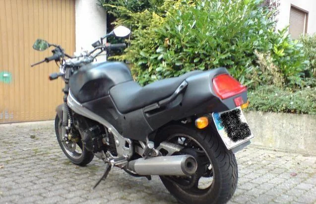 1988 Suzuki GSX 1100 F 