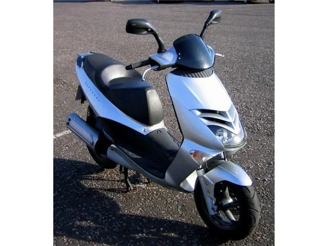 2005 Aprilia Leonardo 125