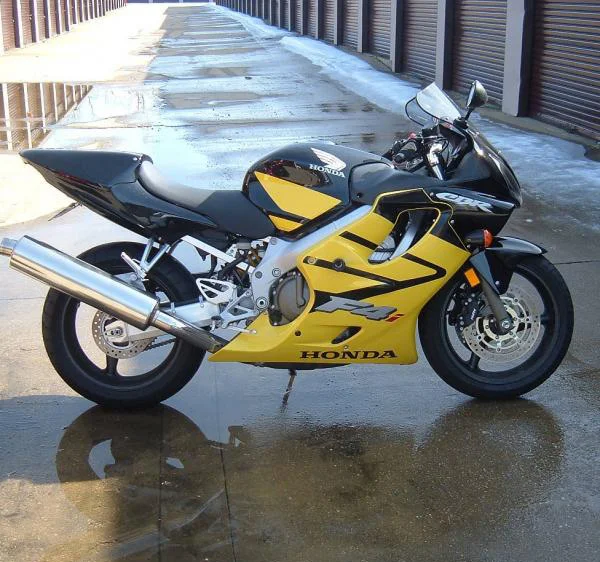 2004 Honda CBR 600 F4i