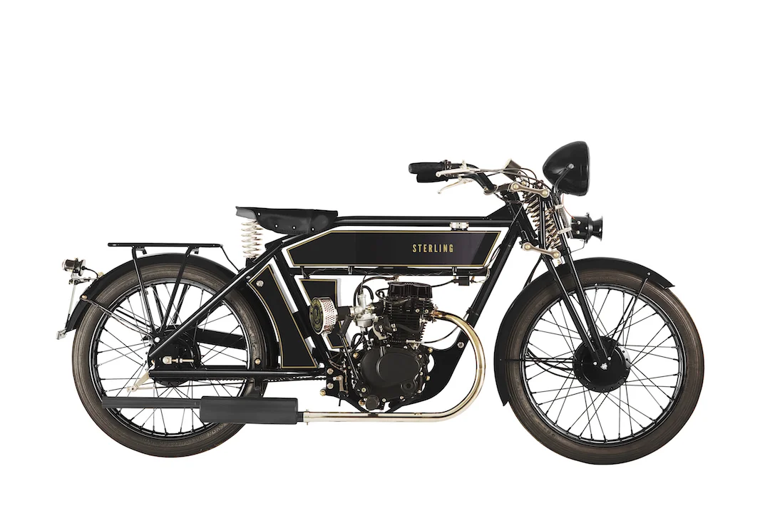 2018 Black Douglas Sport Sapphire