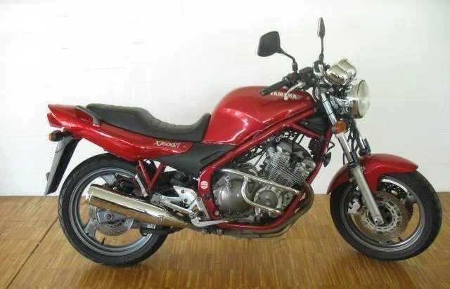 2002 Yamaha XJ 600 N