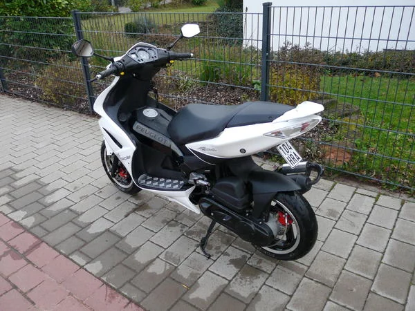 2010 Peugeot Jet Ice Blade
