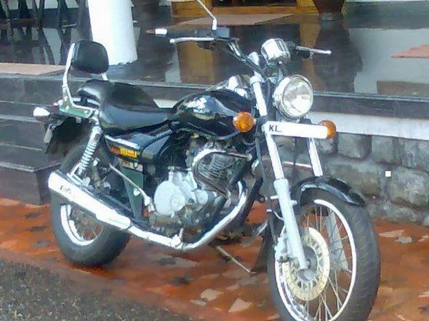2006 Bajaj Avenger