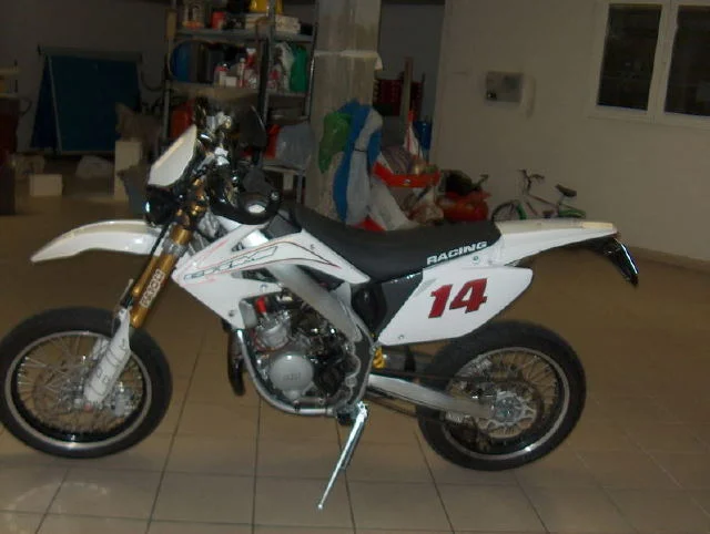 2010 HM Derapage 10