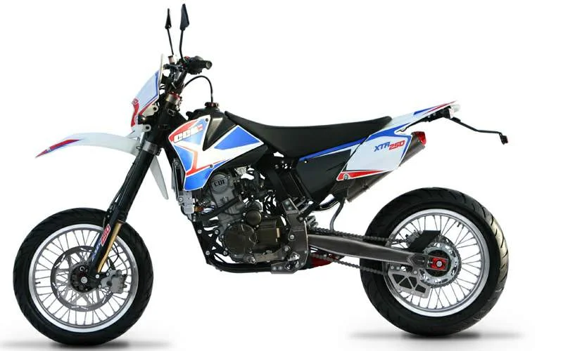 2009 CCM X-TR250