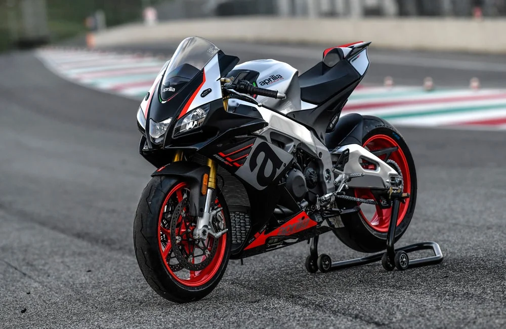 2020 Aprilia RSV4 RR