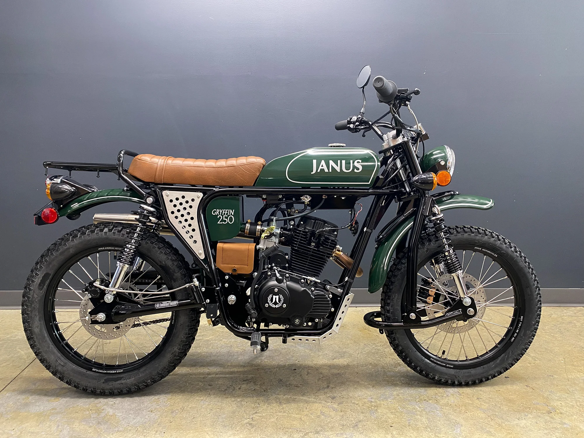 2023 Janus Gryffin 250