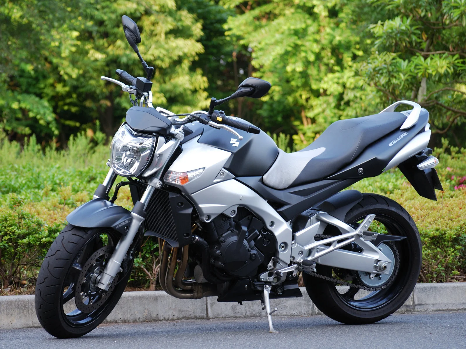 2008 Suzuki GSR 400