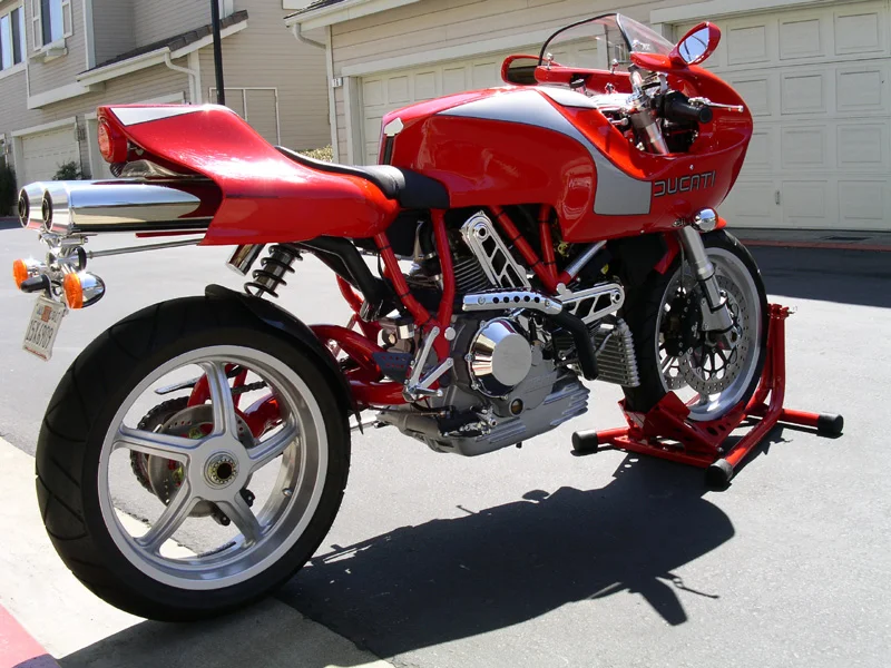 2001 Ducati MH900e