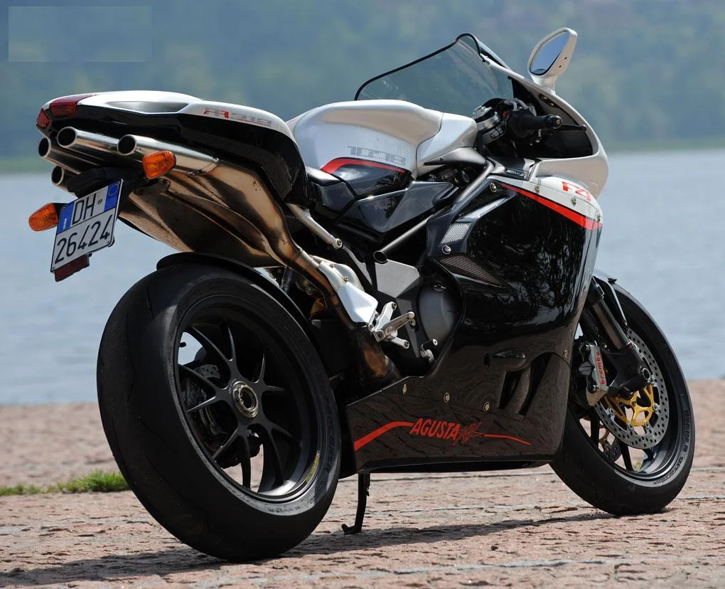 2009 MV Agusta F4 R312 1 plus 1