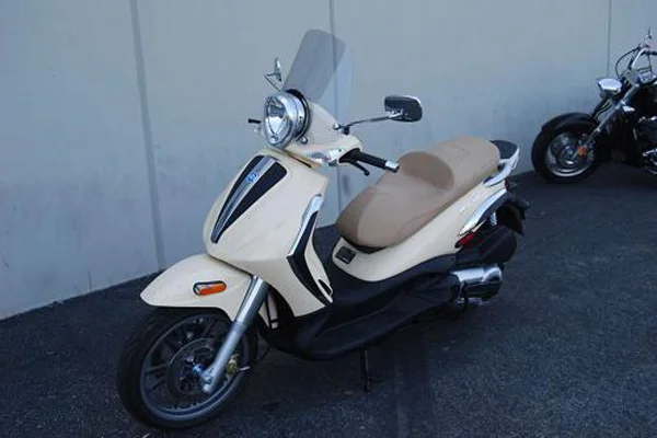 2011 Piaggio BV Tourer 500