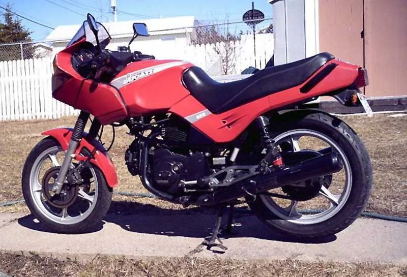 1987 Cagiva 650 Alazzurra 