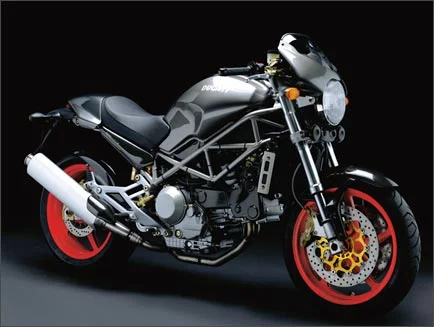 1999 Ducati Monster 900