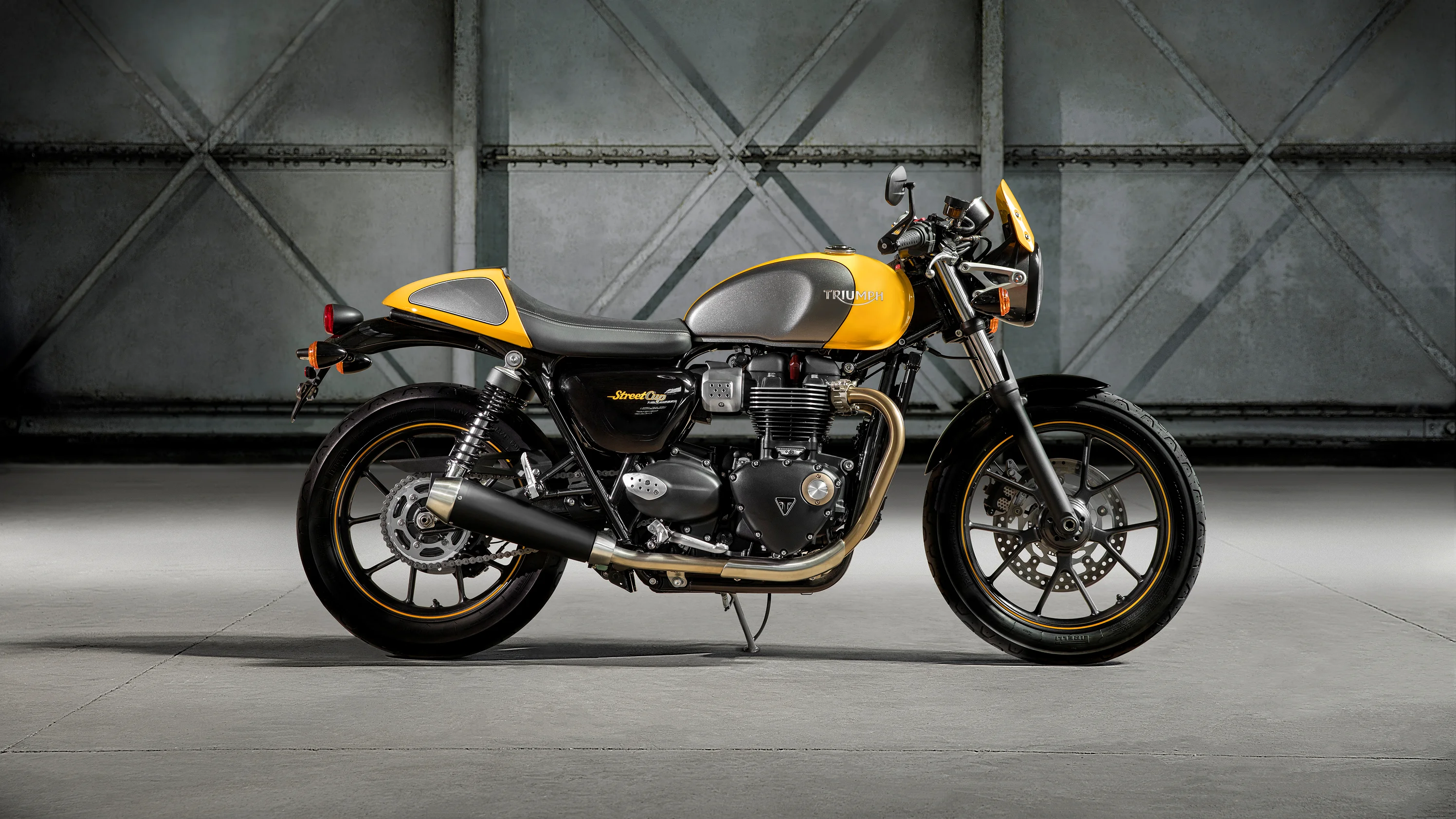 2019 Triumph Street Cup