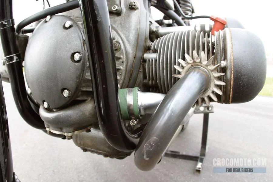 1940 BMW R12 Single Carb