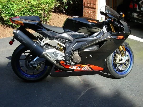 2005 Aprilia RSV 1000 R