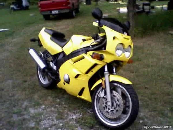 1992 Yamaha FZR 600