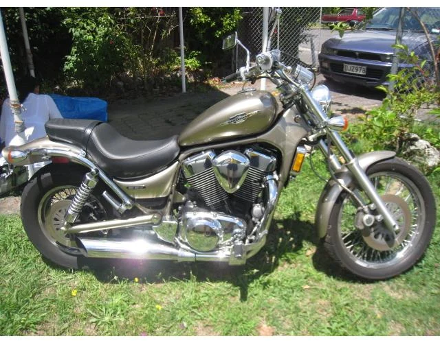 2009 Suzuki Boulevard S83