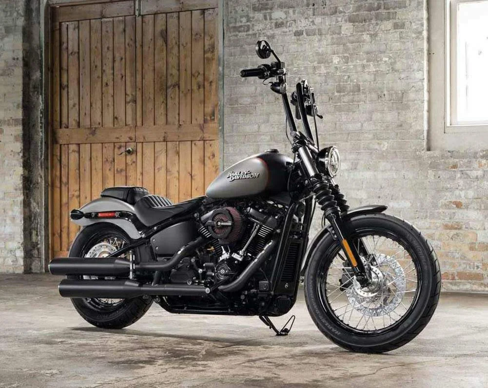 2018 Harley-Davidson Softail Street Bob Dark Custom