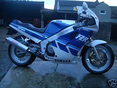 1988 Yamaha FZR 750 Genesis