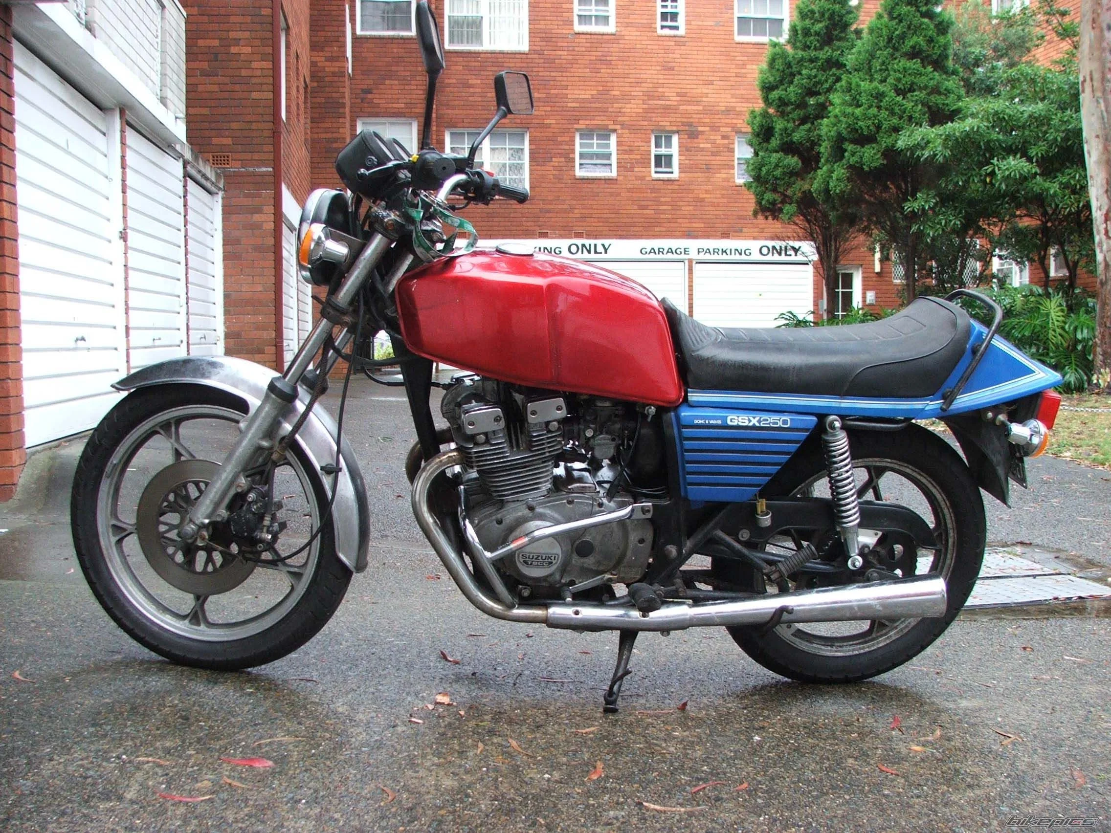 1981 Suzuki GSX 250 E