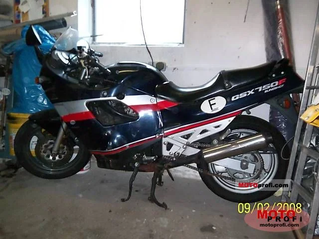 1989 Suzuki GSX 750 F 