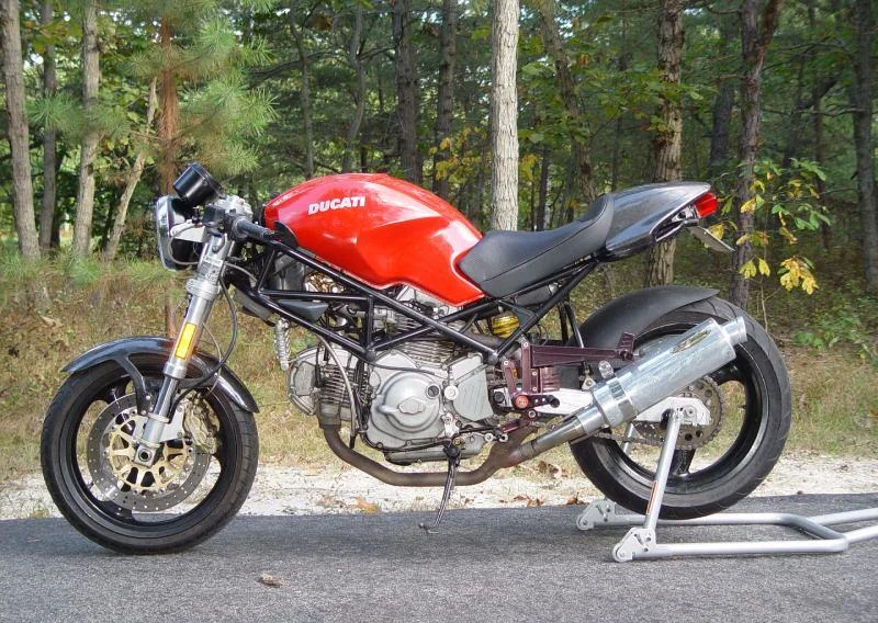 2001 Ducati Monster 750
