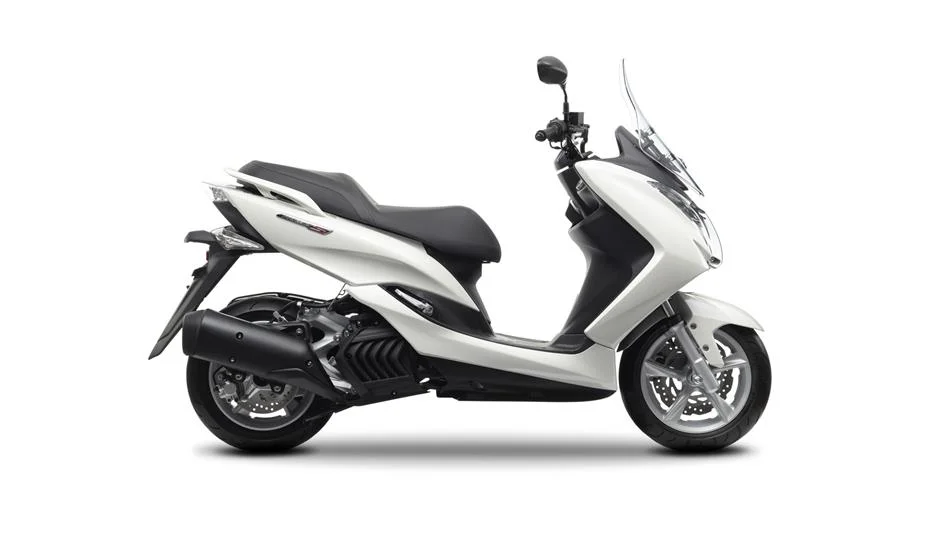 2015 Yamaha Majesty S