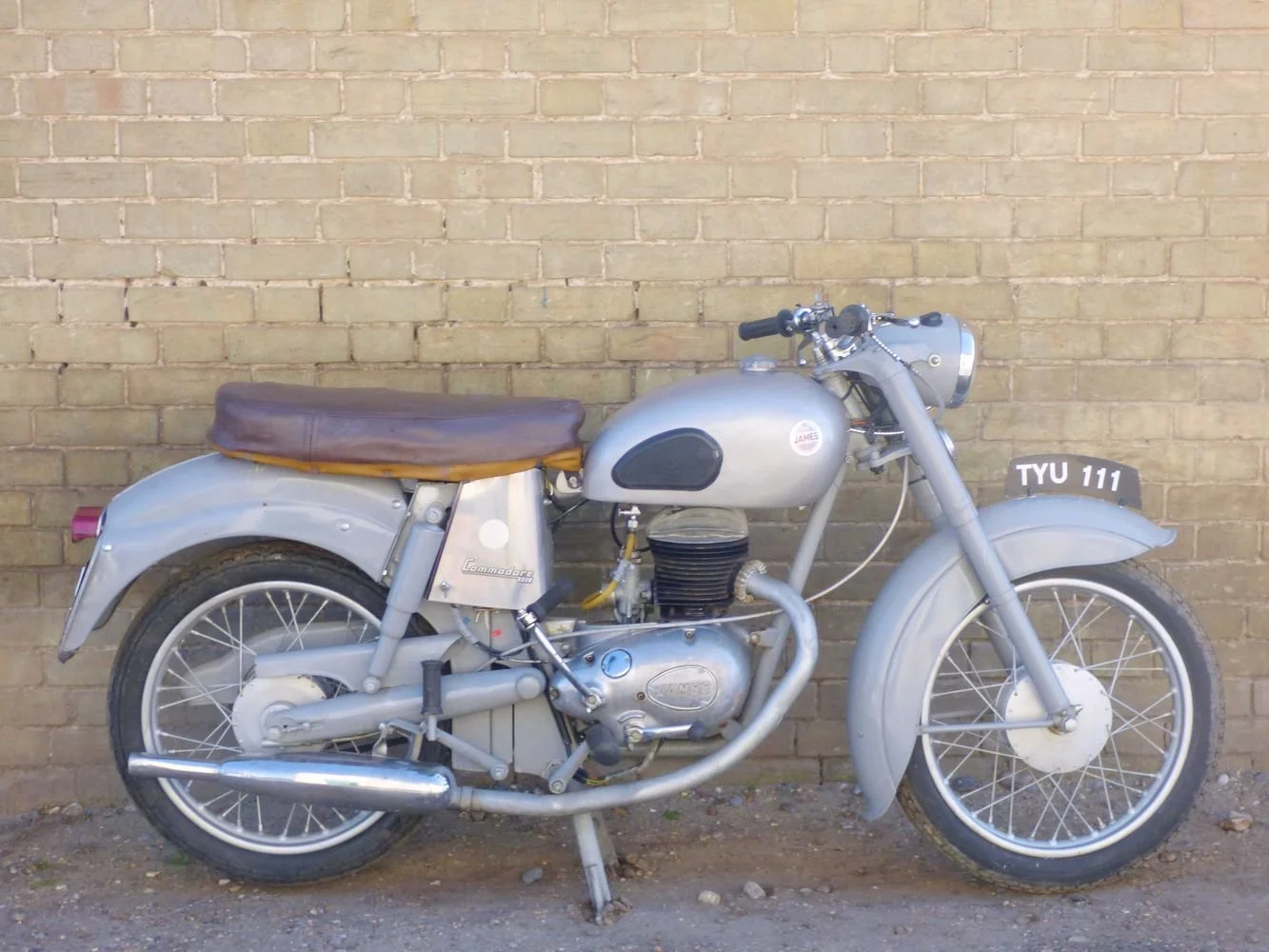1957 James Commodore 250