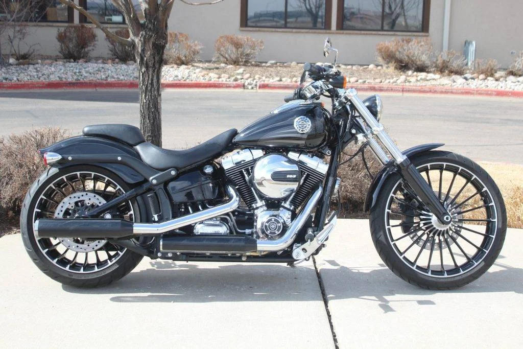 2017 Harley-Davidson Softail Breakout