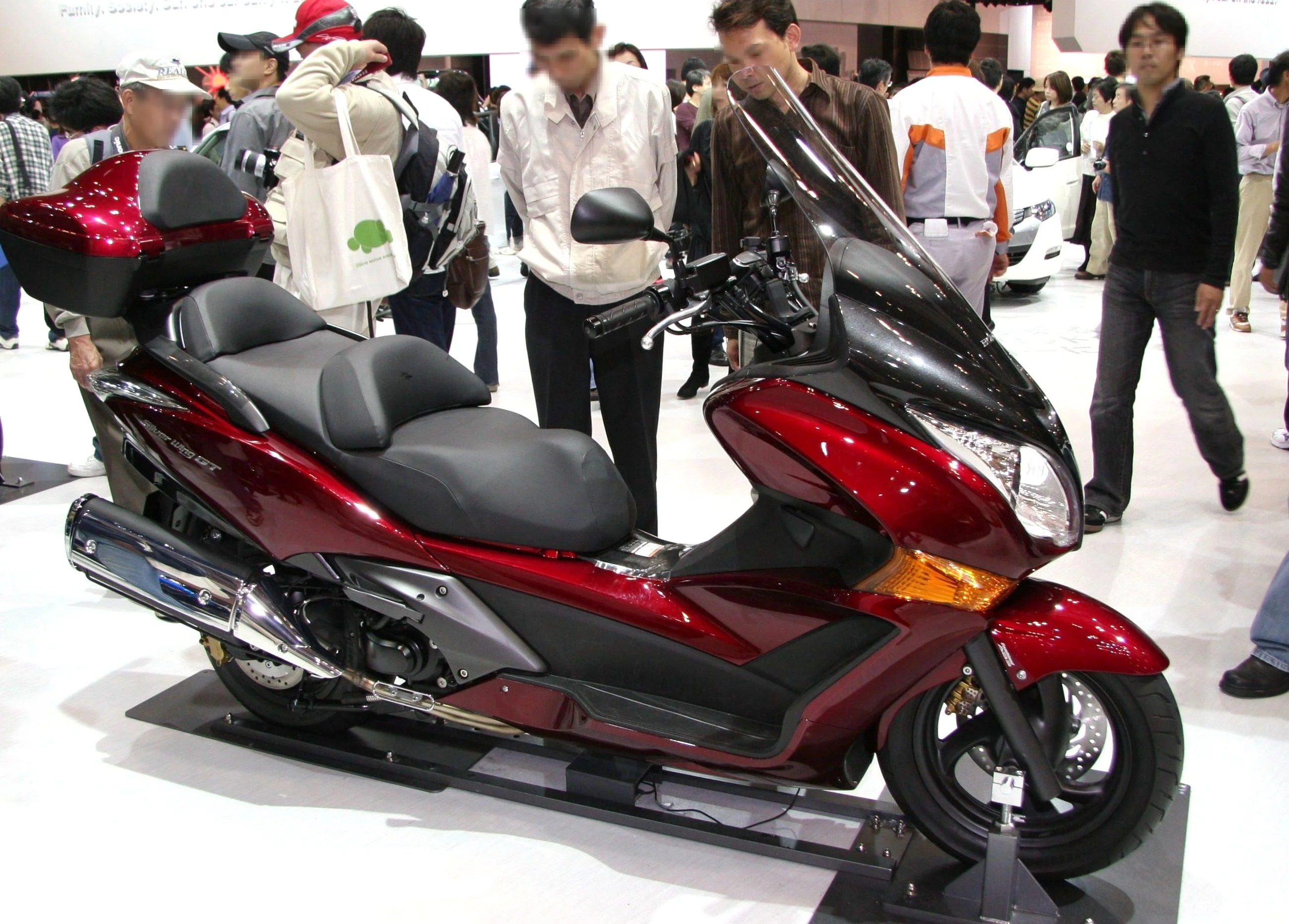 2015 Honda Silver Wing GT 400