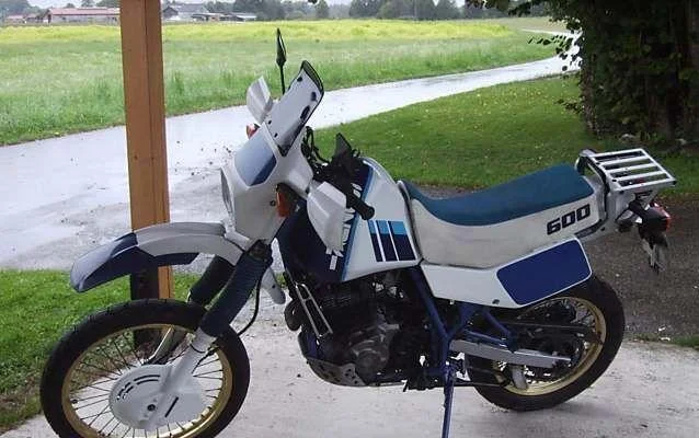 1989 Suzuki DR 600 S 
