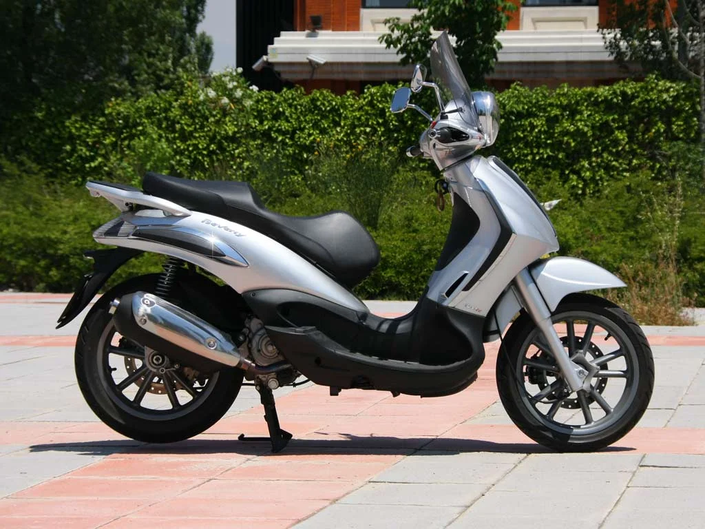 2010 Piaggio Beverly Tourer 300