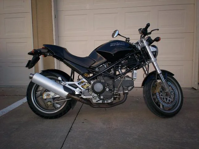 1997 Ducati 900 Monster Solo