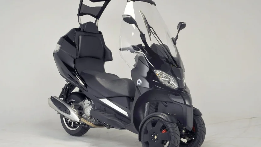 2019 Adiva AD3 300