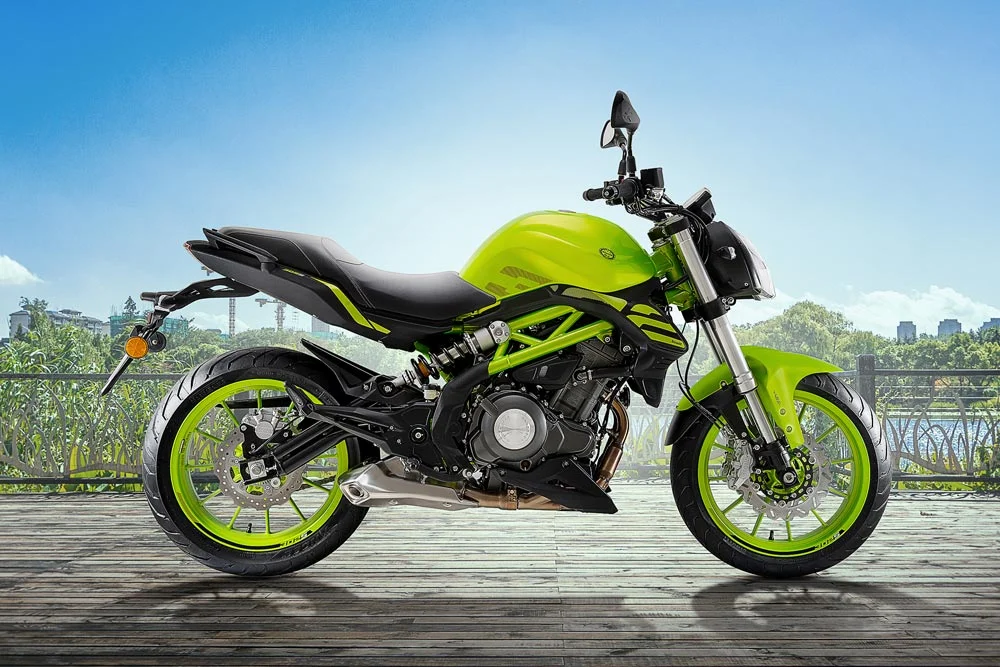 2024 Benelli 302S